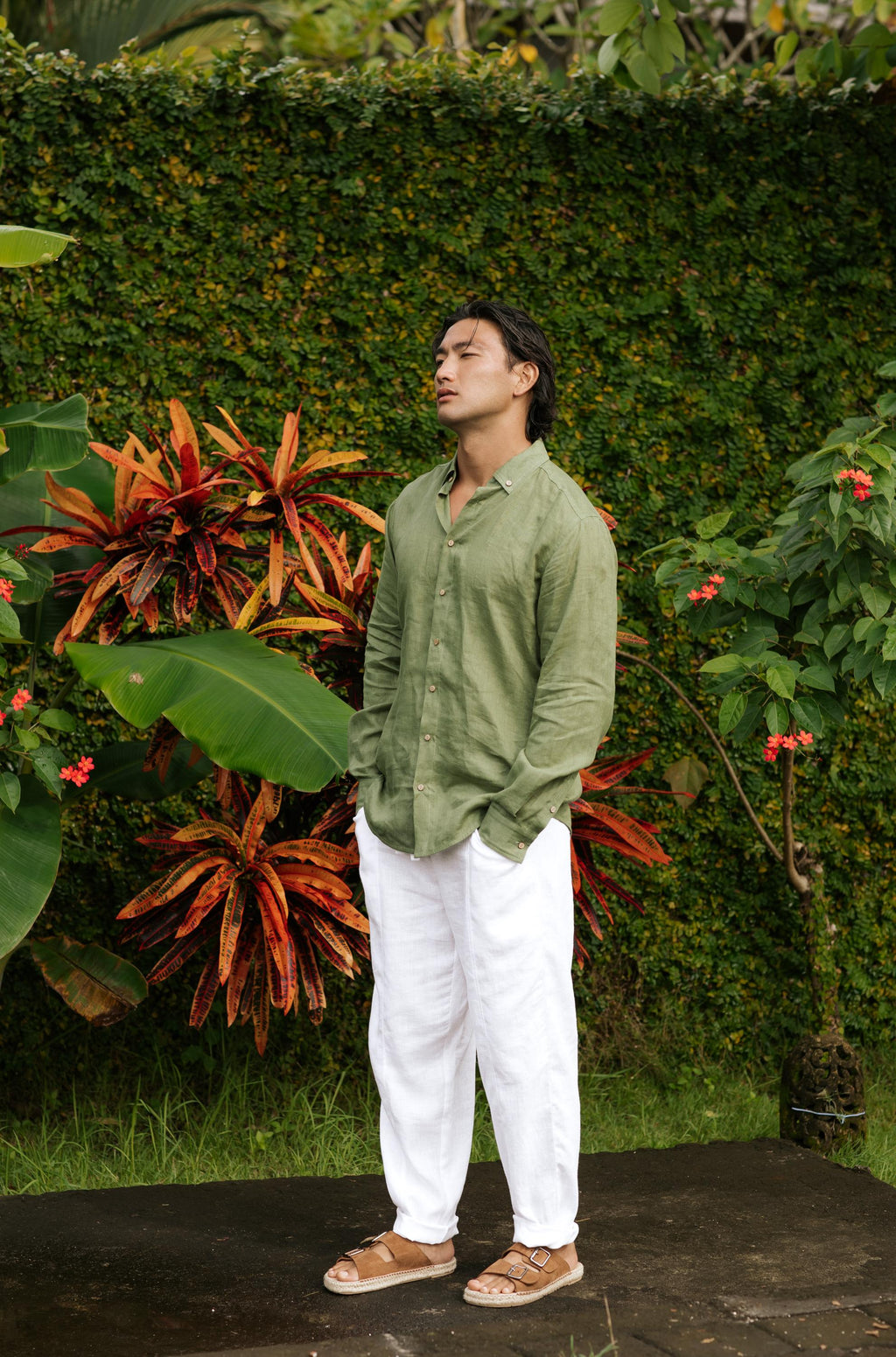 Men's Linen Shirt - Forest Green Lightweight Long Sleeve Button Down Shirt - Breathable Travel Top - Outfit, Look Gift for Him NEVADA